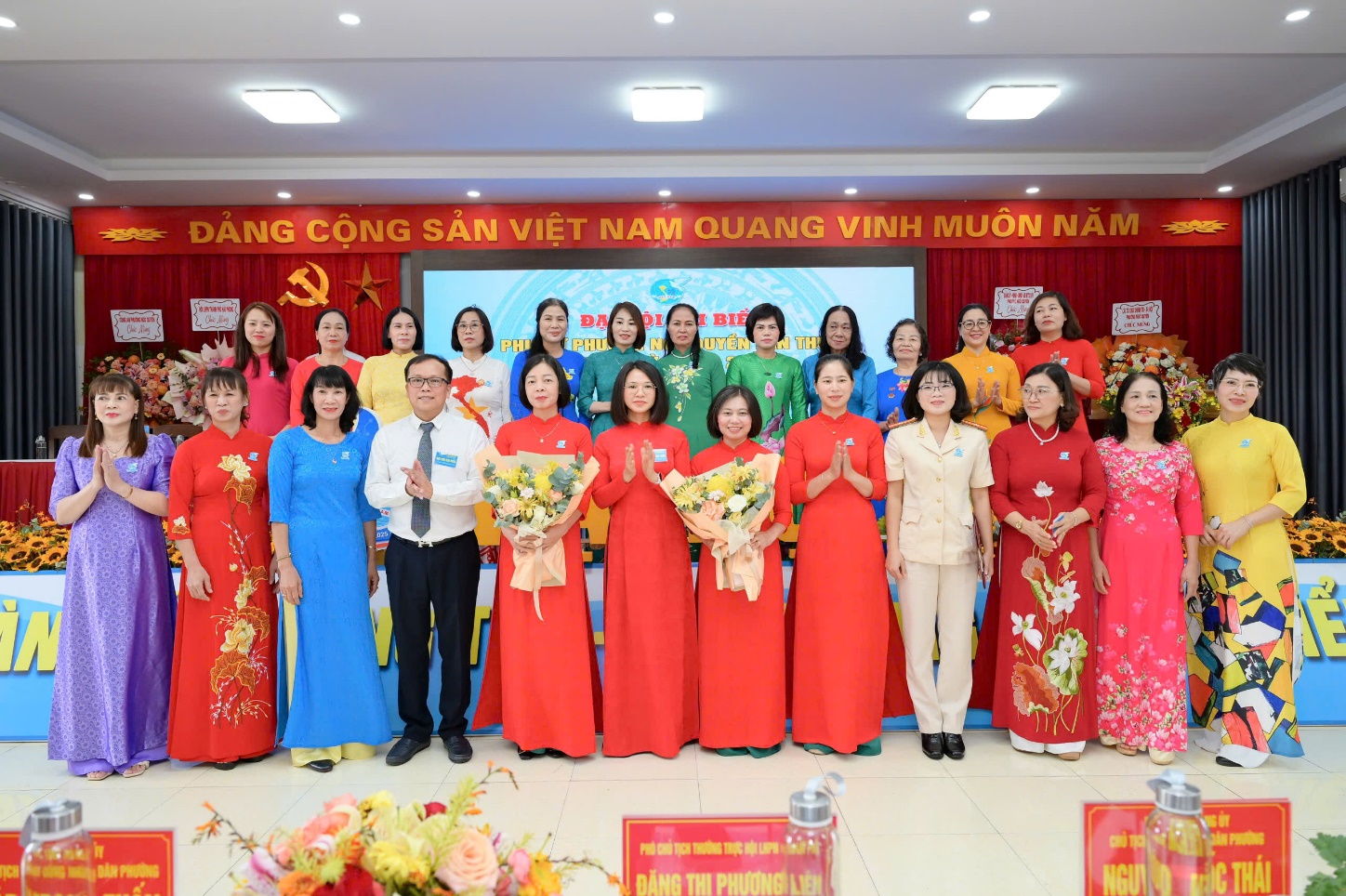 https://cdn.haiphong.gov.vn/gov-hpg/1/tintuc/2025/10/z7071278959049_63e838beaa20e39efdd71b63ea91aee5638949585139706950.jpg