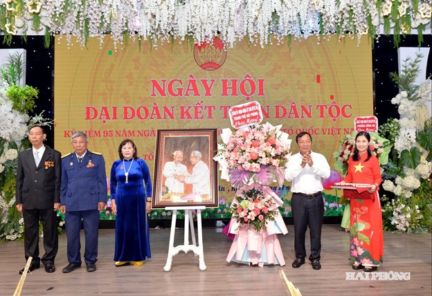 Chiều ngày 15/11/2025, Tổ dân phố số 7 phường Hồng An tổ chức Ngày hội Đại đoàn kết toàn dân tộc năm 2025, kỷ niệm 95 năm Ngày truyền thống Mặt trận Tổ quốc Việt Nam