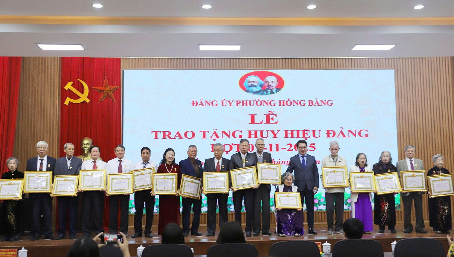 https://cdn.haiphong.gov.vn/gov-hpg/1/tintuc/2025/11/hb6638980200618230794.jpg