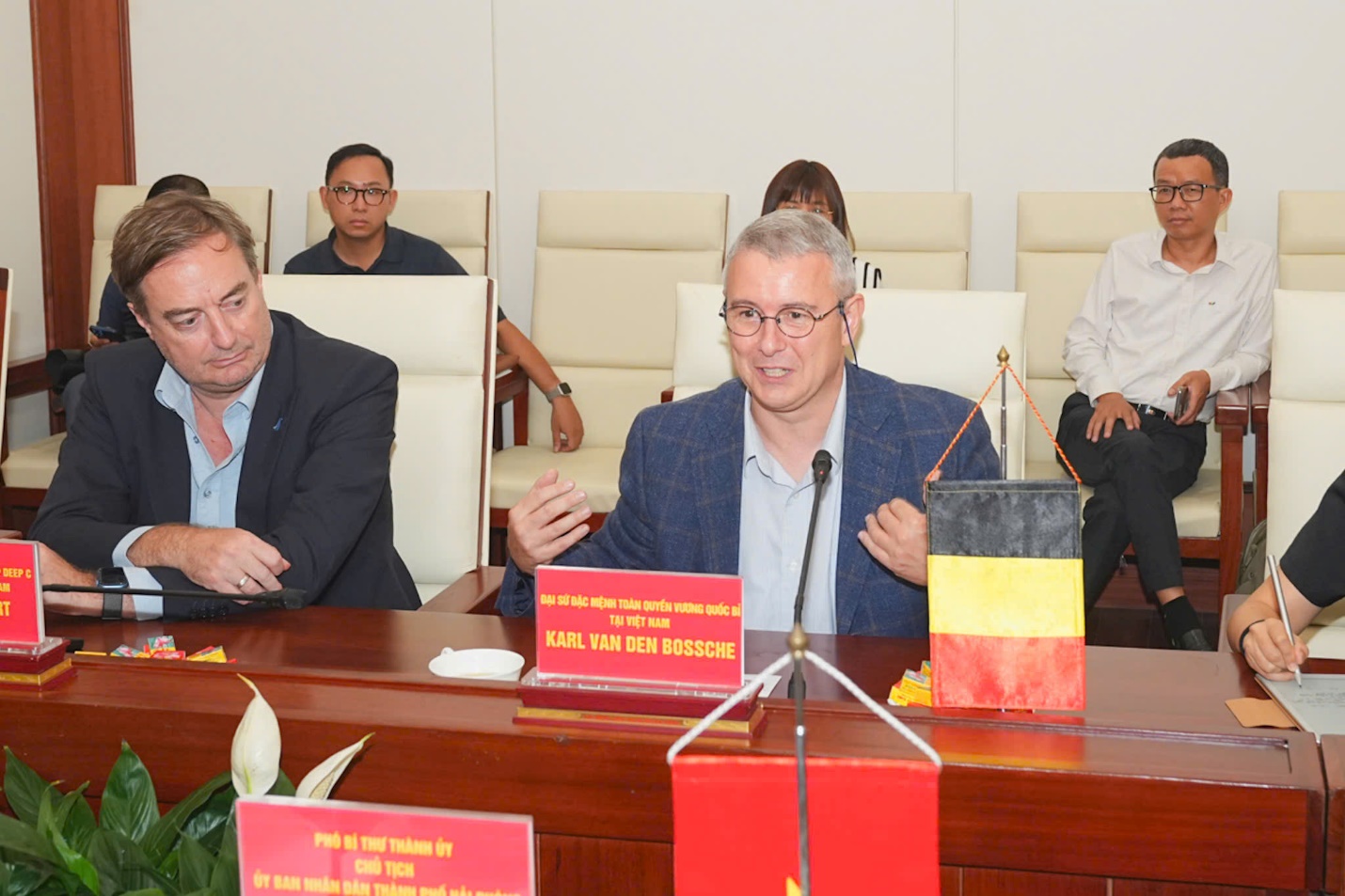 Description: https://cdn.haiphong.gov.vn/gov-hpg/1/tintuc/2026/6/196-tiepdoan-3639174873045310440.jpg