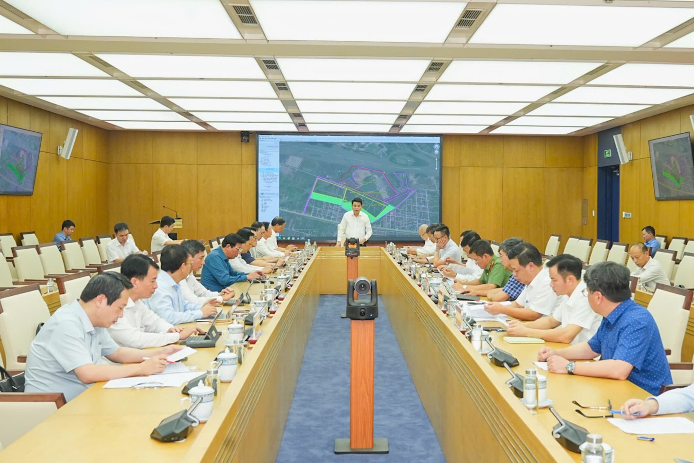 https://cdn.haiphong.gov.vn/gov-hpg/1/tintuc/2026/6/img_9801639180116097096166.jpeg